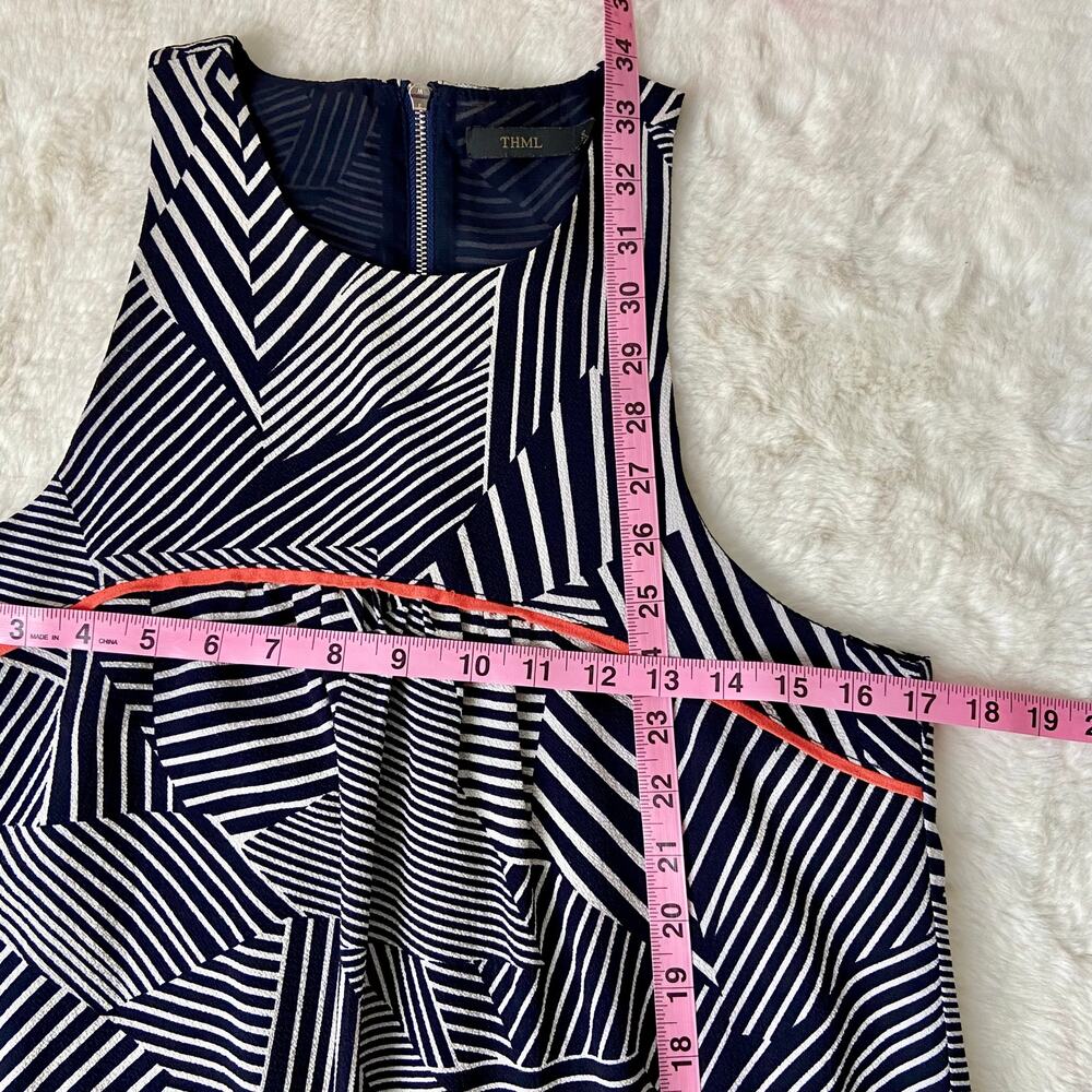 THML Dress - Picture 6 of 6